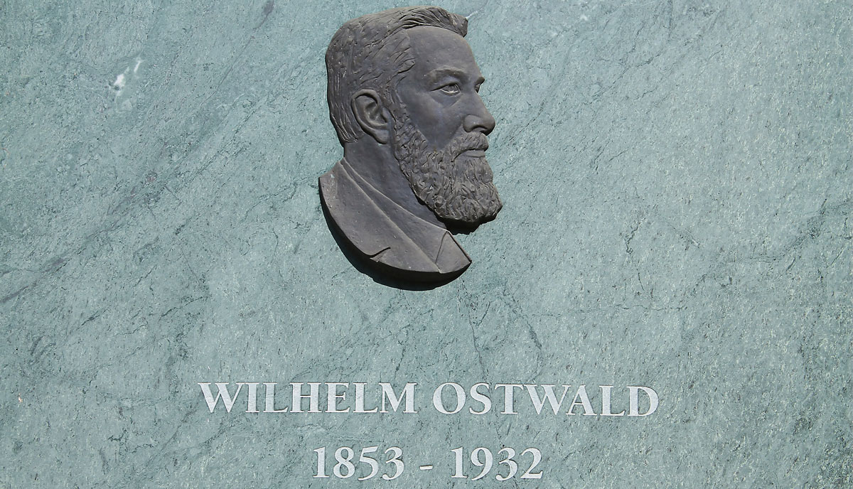 Wilhelm Friedrich Ostwaldi bareljeef