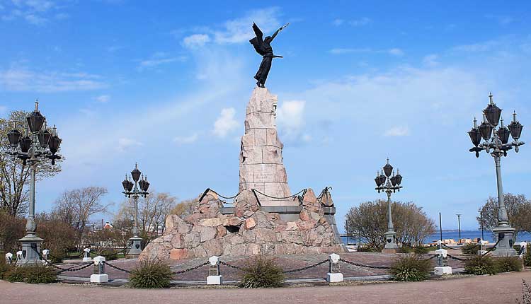 russalka monument tallinnas